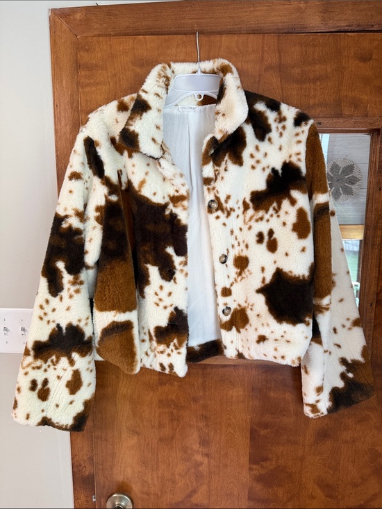 Indie collection Jackets & Blazers - Cozy Cowprint Teddy Jacket in Brown & White